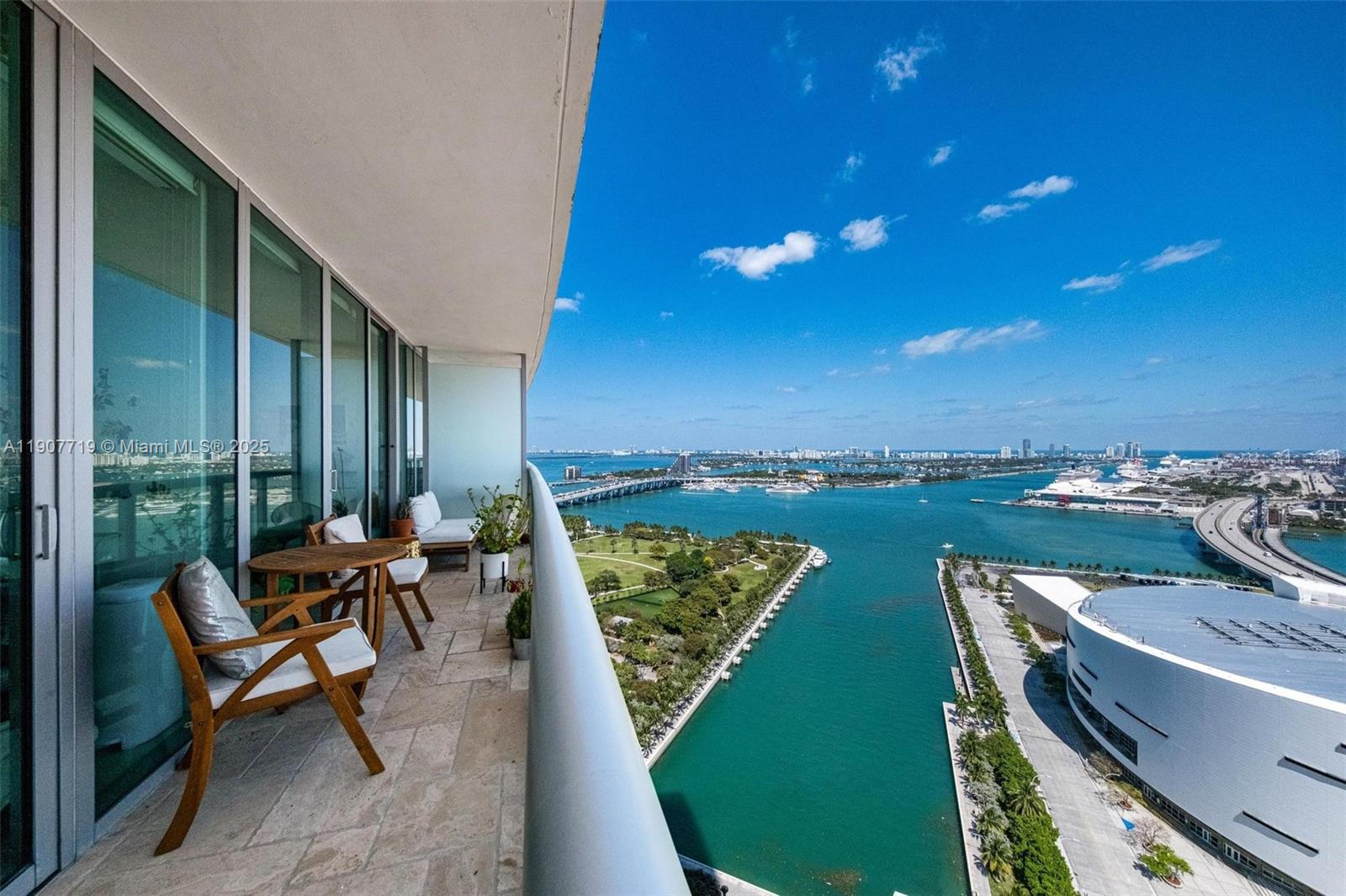 888 Biscayne Blvd #3207, Miami FL 33132