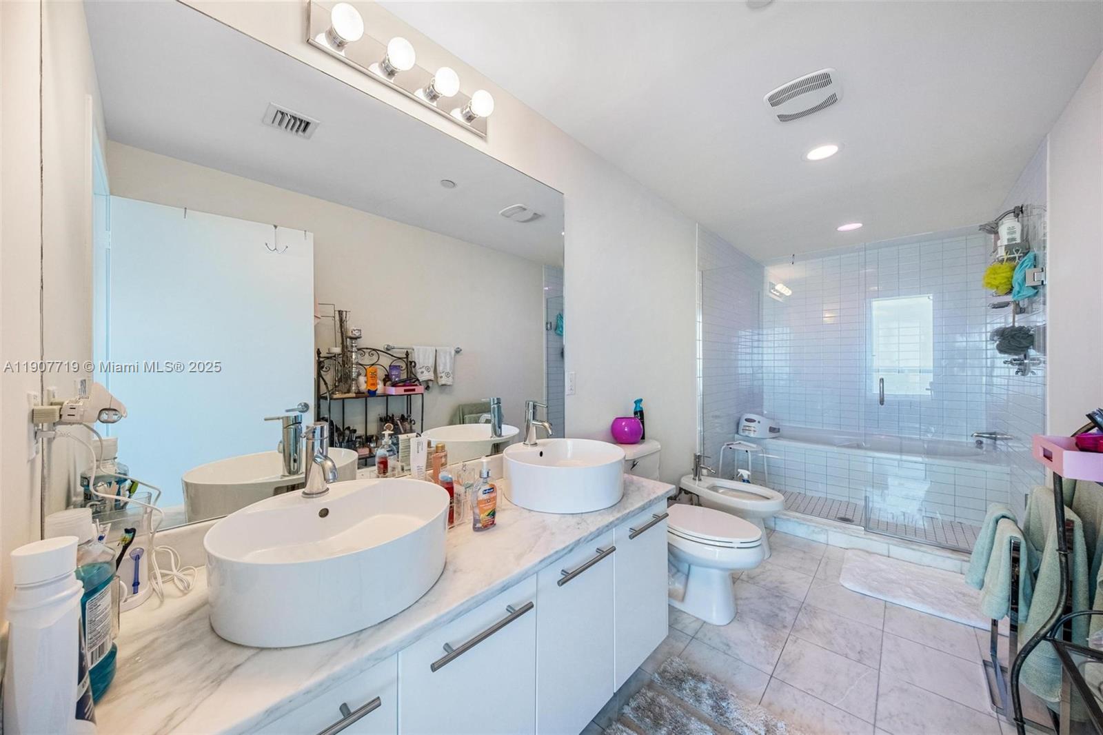 888 Biscayne Blvd #3207, Miami FL 33132