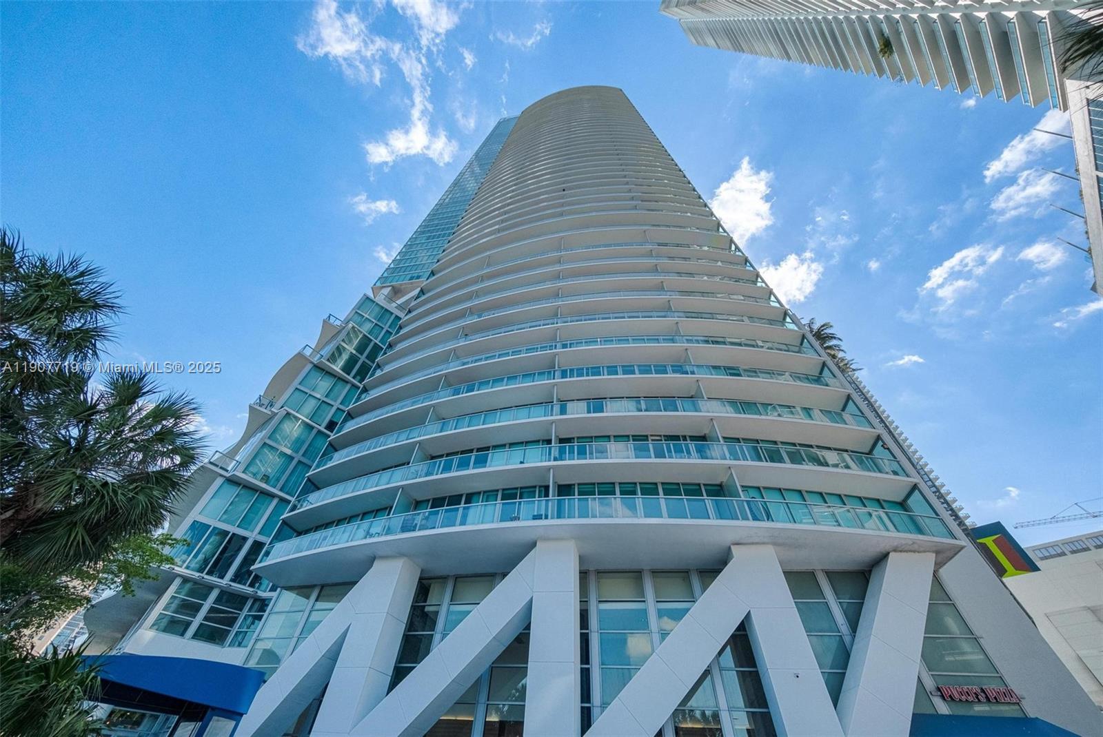 888 Biscayne Blvd #3207, Miami FL 33132