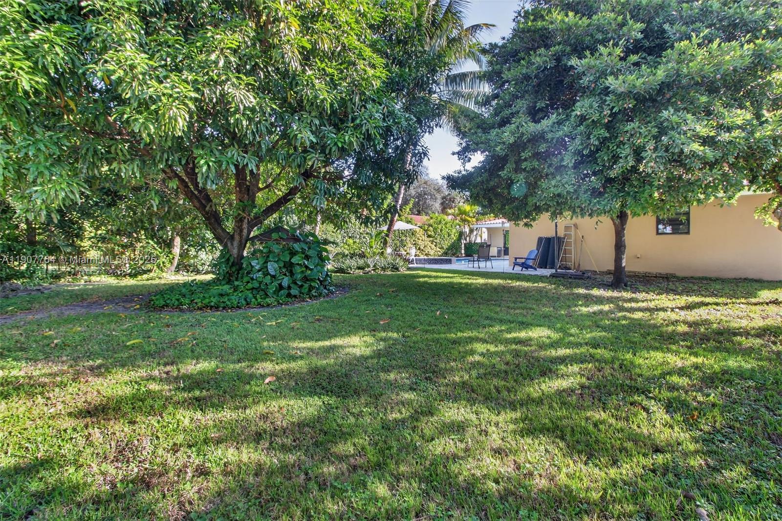 15010 Dunbarton Pl, Miami Lakes FL 33016