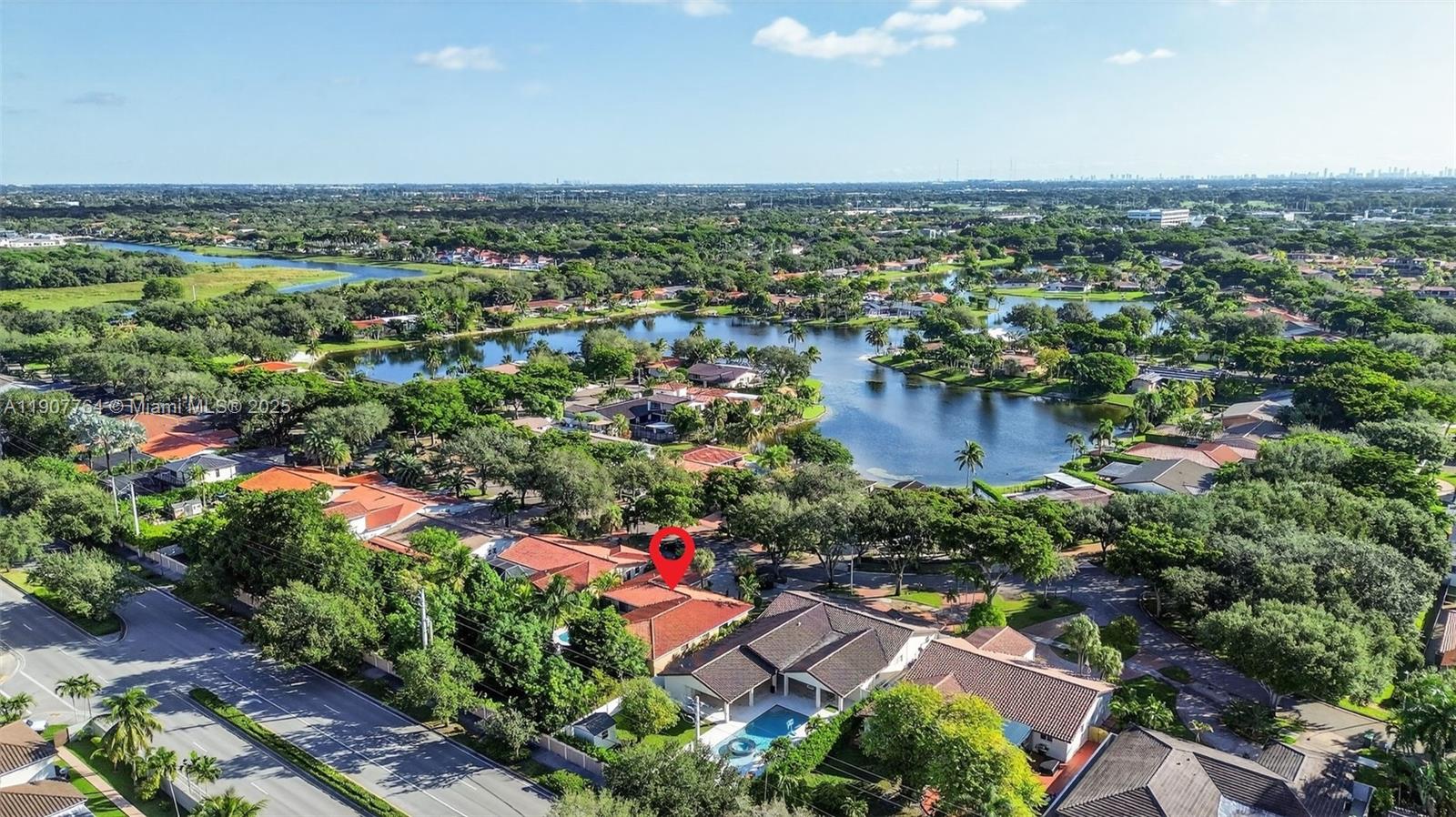15010 Dunbarton Pl, Miami Lakes FL 33016