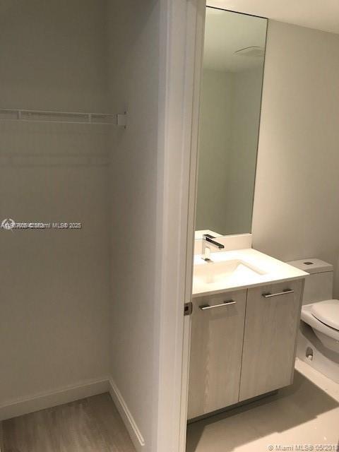 55 SW 9th St #2510, Miami FL 33130