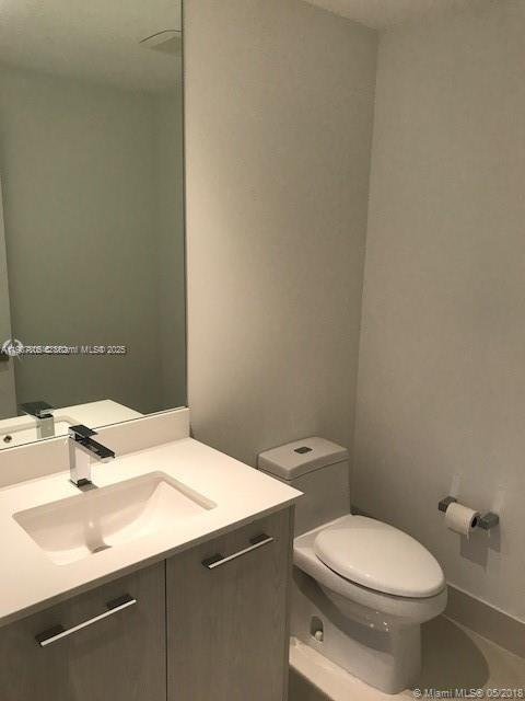55 SW 9th St #2510, Miami FL 33130