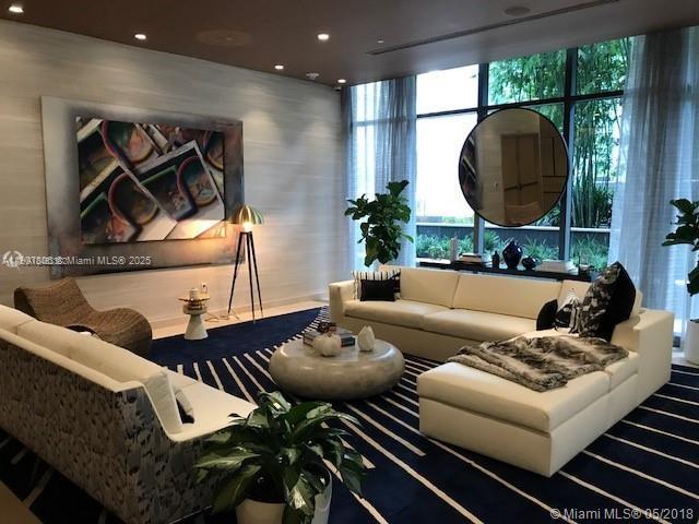 55 SW 9th St #2510, Miami FL 33130