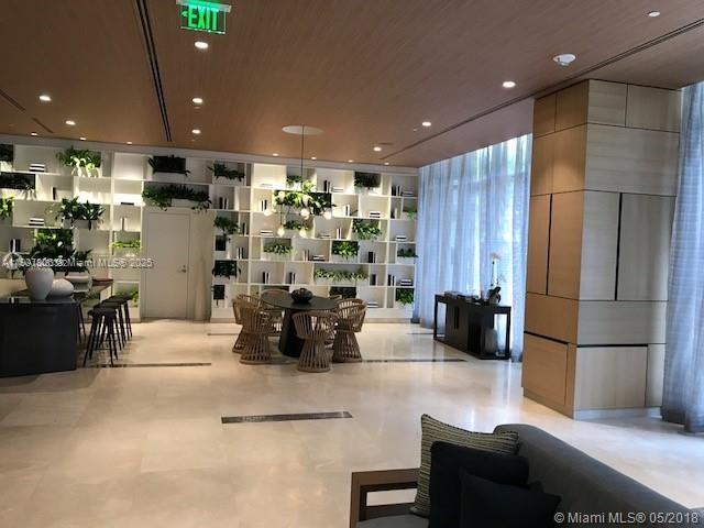 55 SW 9th St #2510, Miami FL 33130
