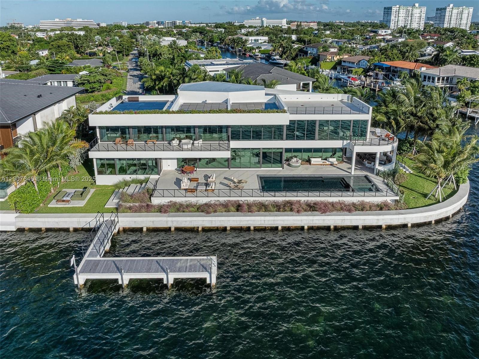11400 N Bayshore Dr, North Miami FL 33181