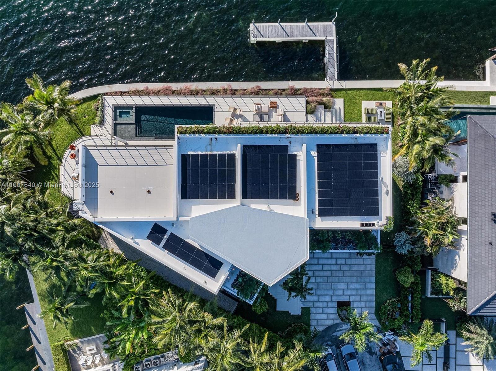 11400 N Bayshore Dr, North Miami FL 33181