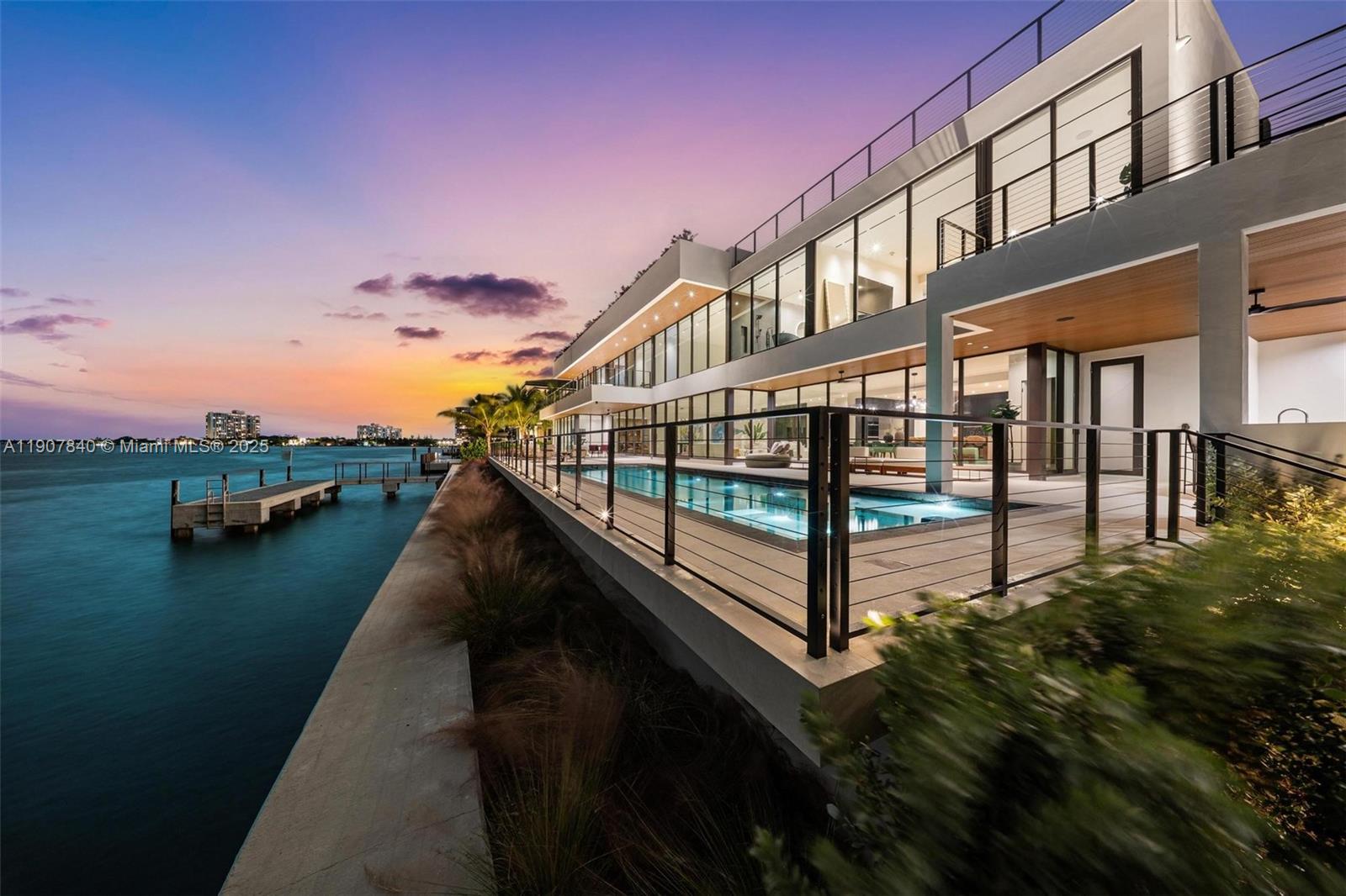 11400 N Bayshore Dr, North Miami FL 33181