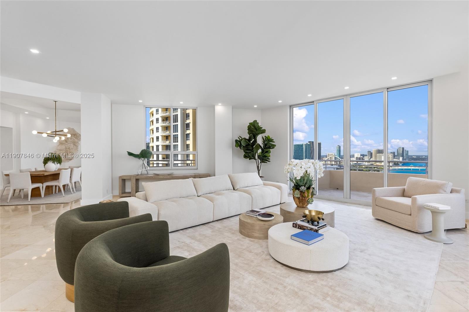 808 Brickell Key Dr #3901, Miami FL 33131