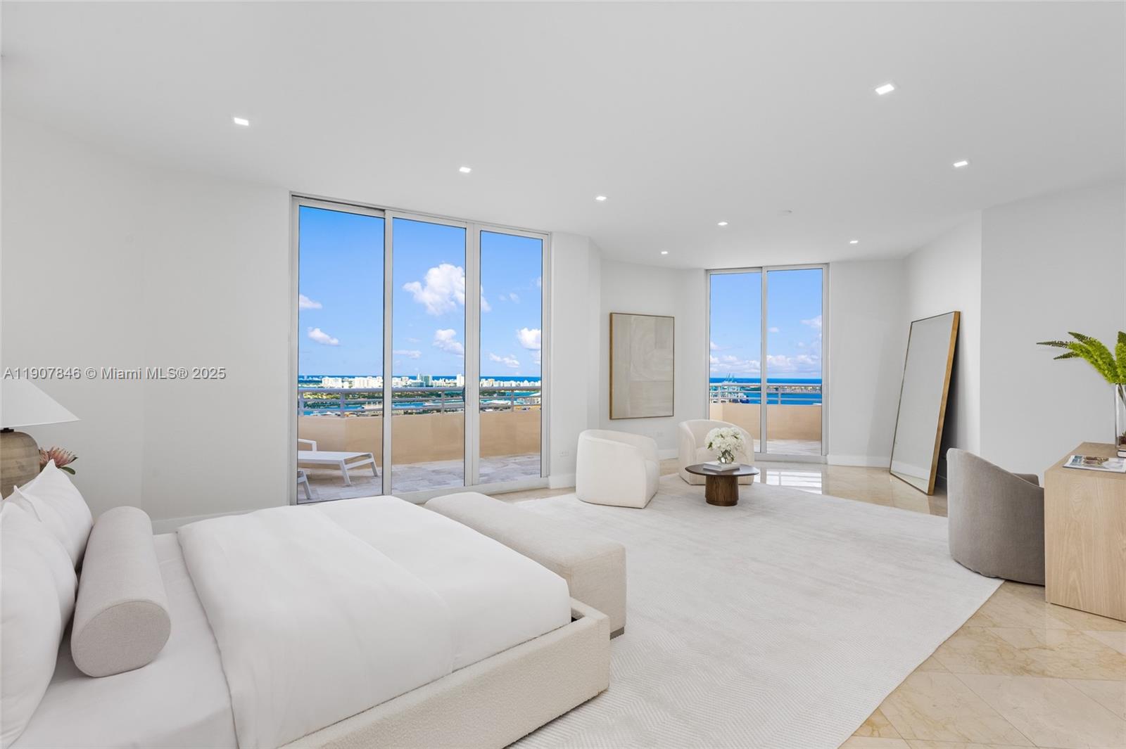 808 Brickell Key Dr #3901, Miami FL 33131