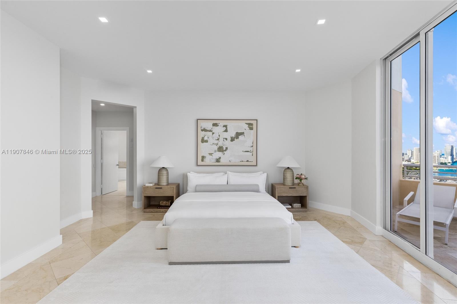808 Brickell Key Dr #3901, Miami FL 33131