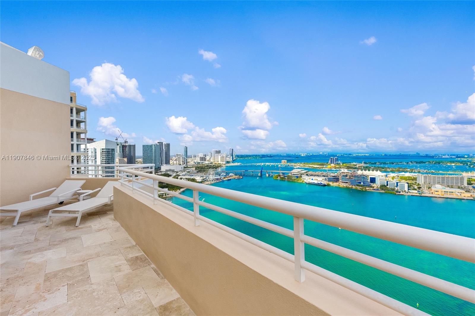 808 Brickell Key Dr #3901, Miami FL 33131