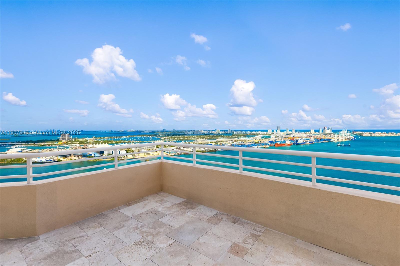 808 Brickell Key Dr #3901, Miami FL 33131