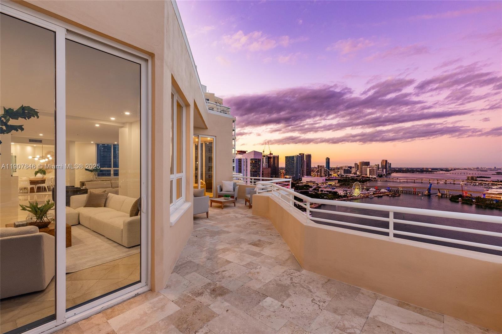 808 Brickell Key Dr #3901, Miami FL 33131