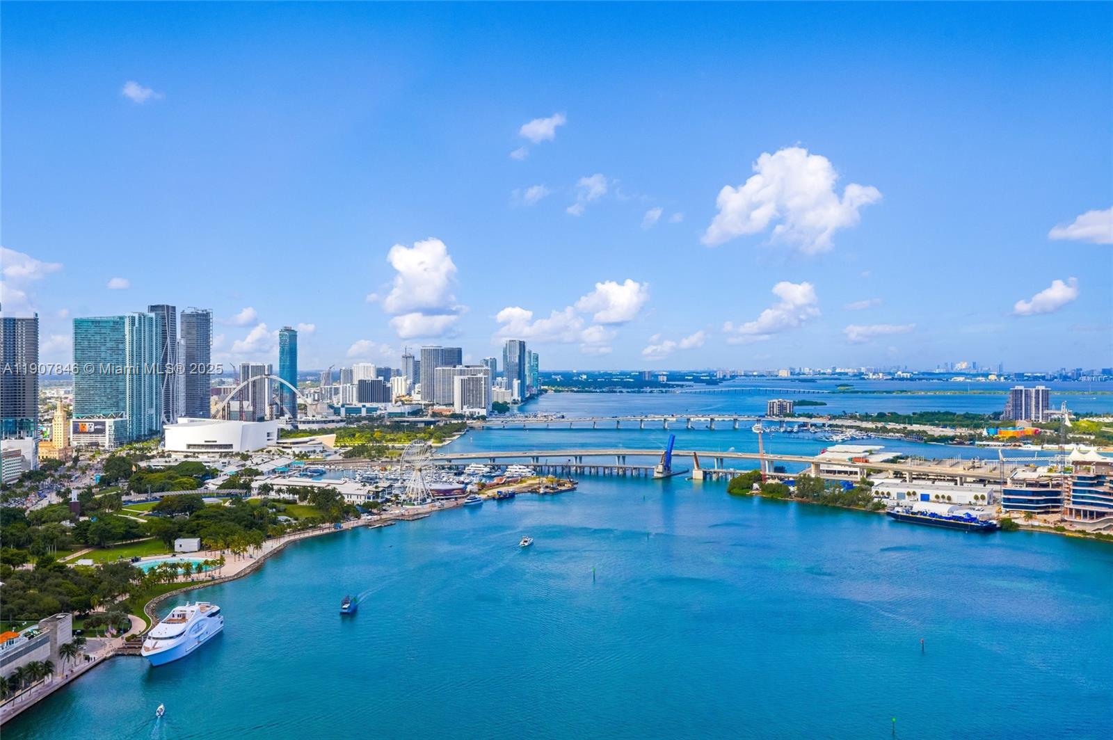 808 Brickell Key Dr #3901, Miami FL 33131
