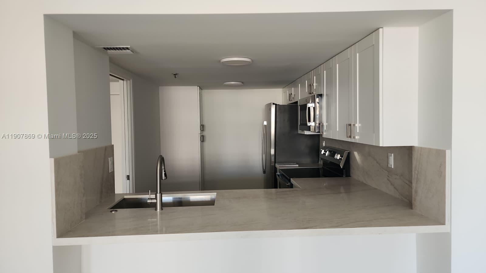 201 CRANDON BL #936, Key Biscayne FL 33149