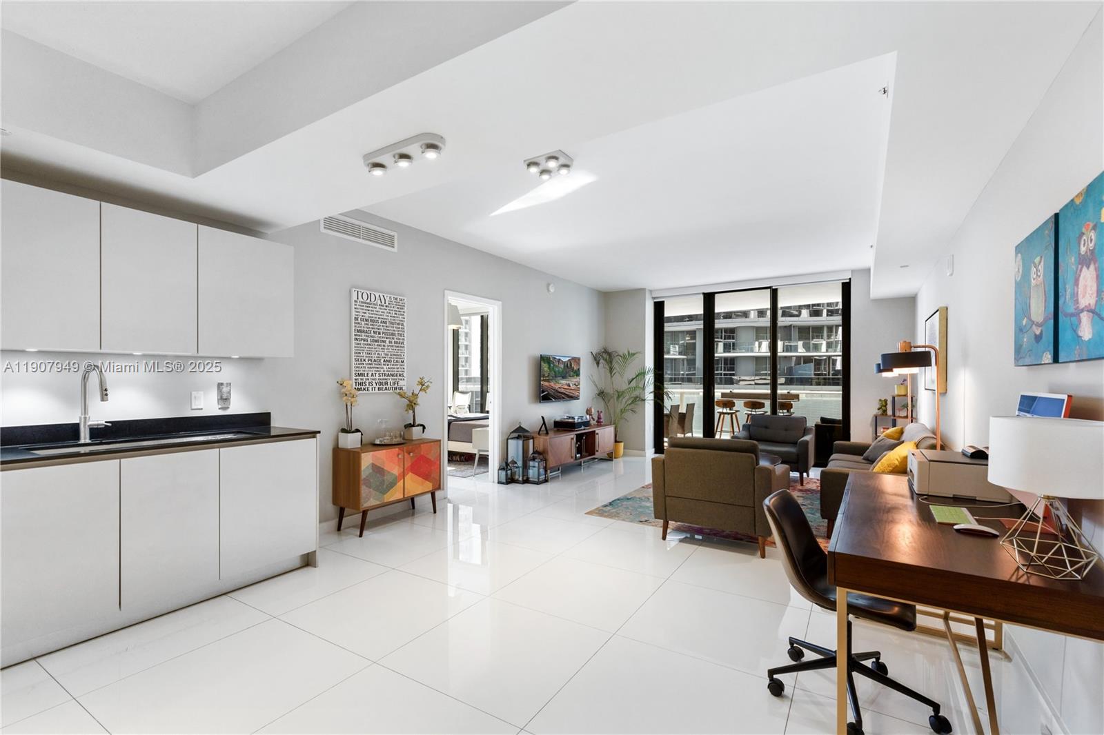 1010 Brickell Ave #1806, Miami FL 33131