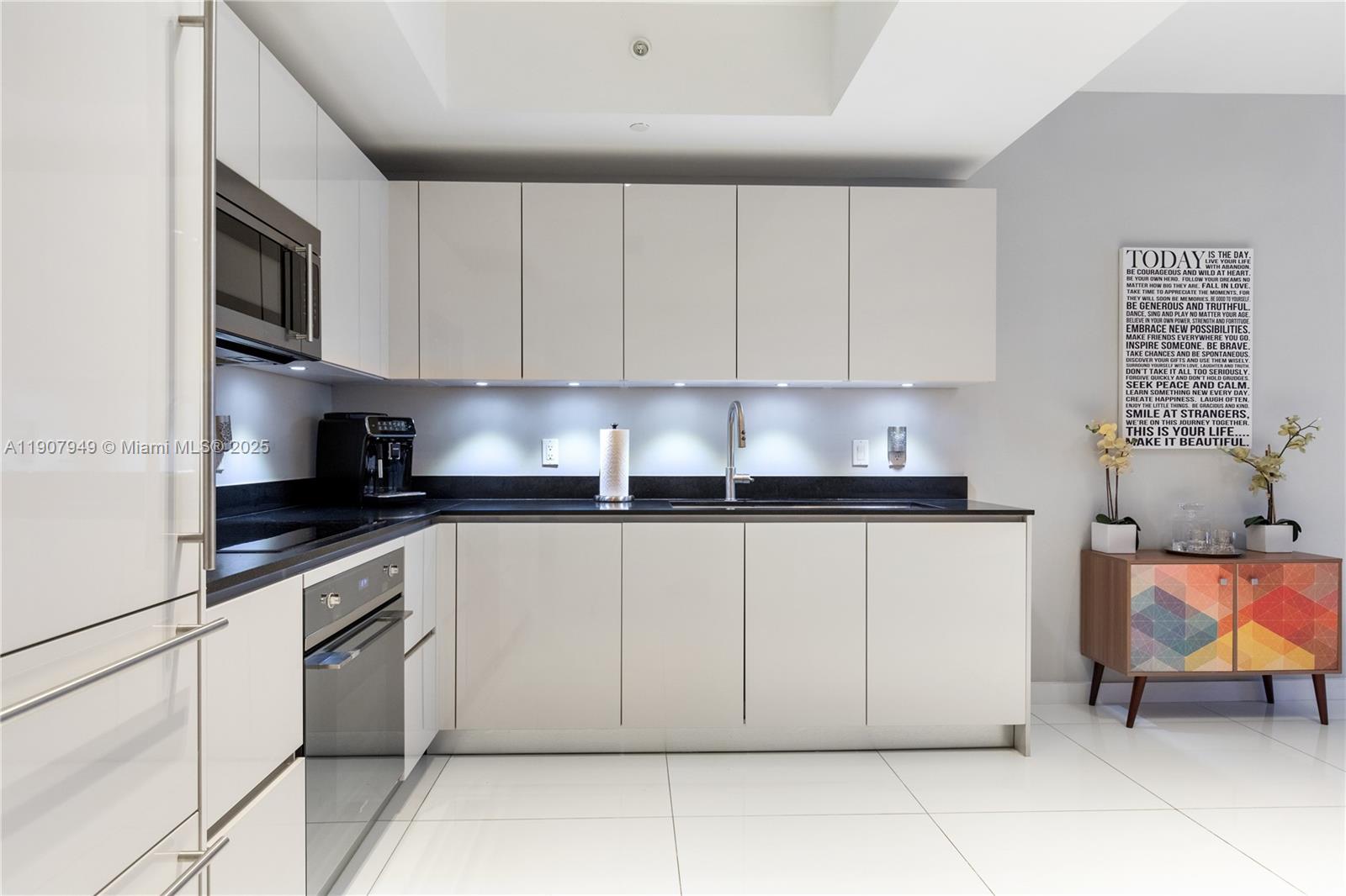 1010 Brickell Ave #1806, Miami FL 33131