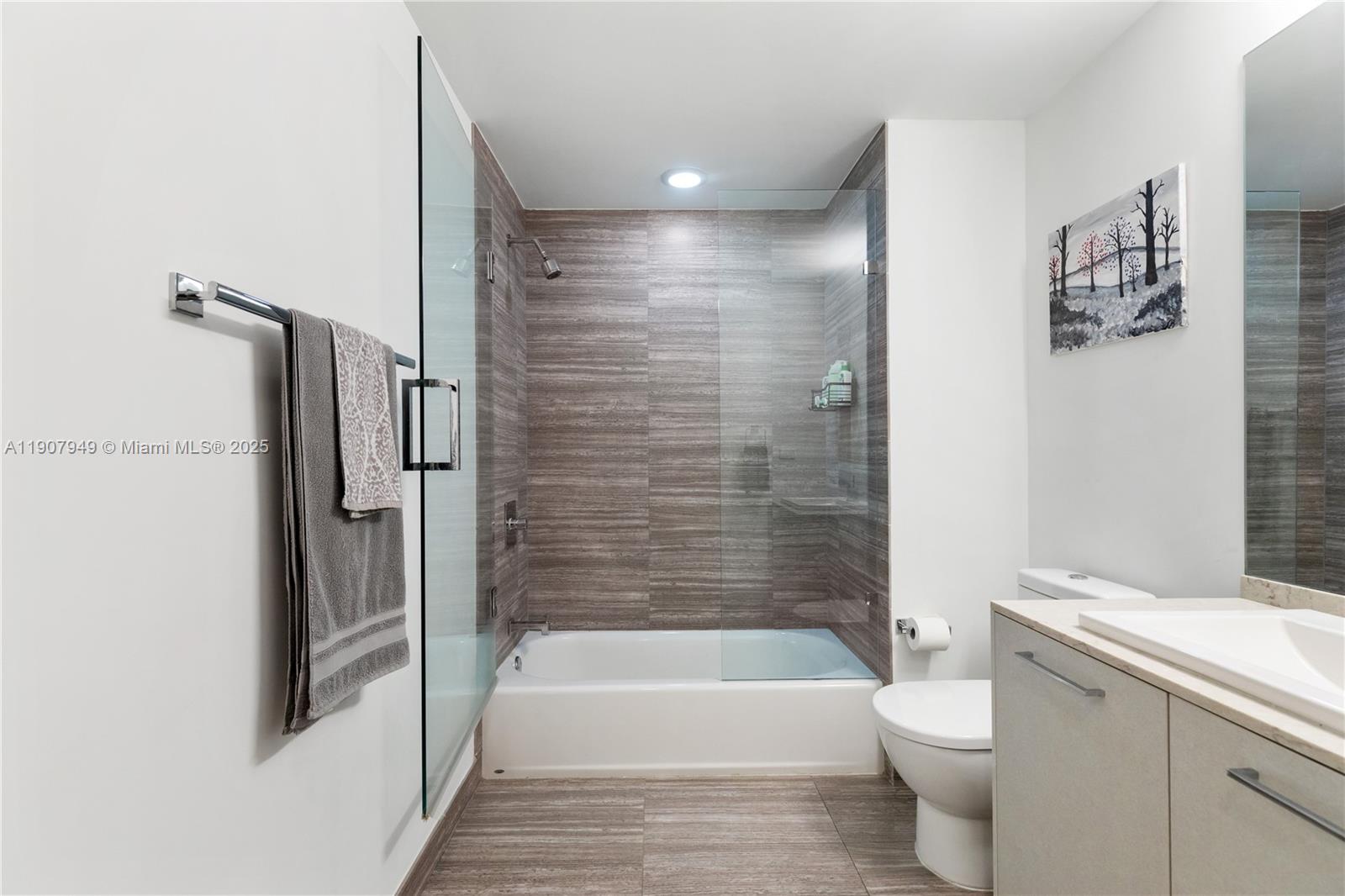 1010 Brickell Ave #1806, Miami FL 33131
