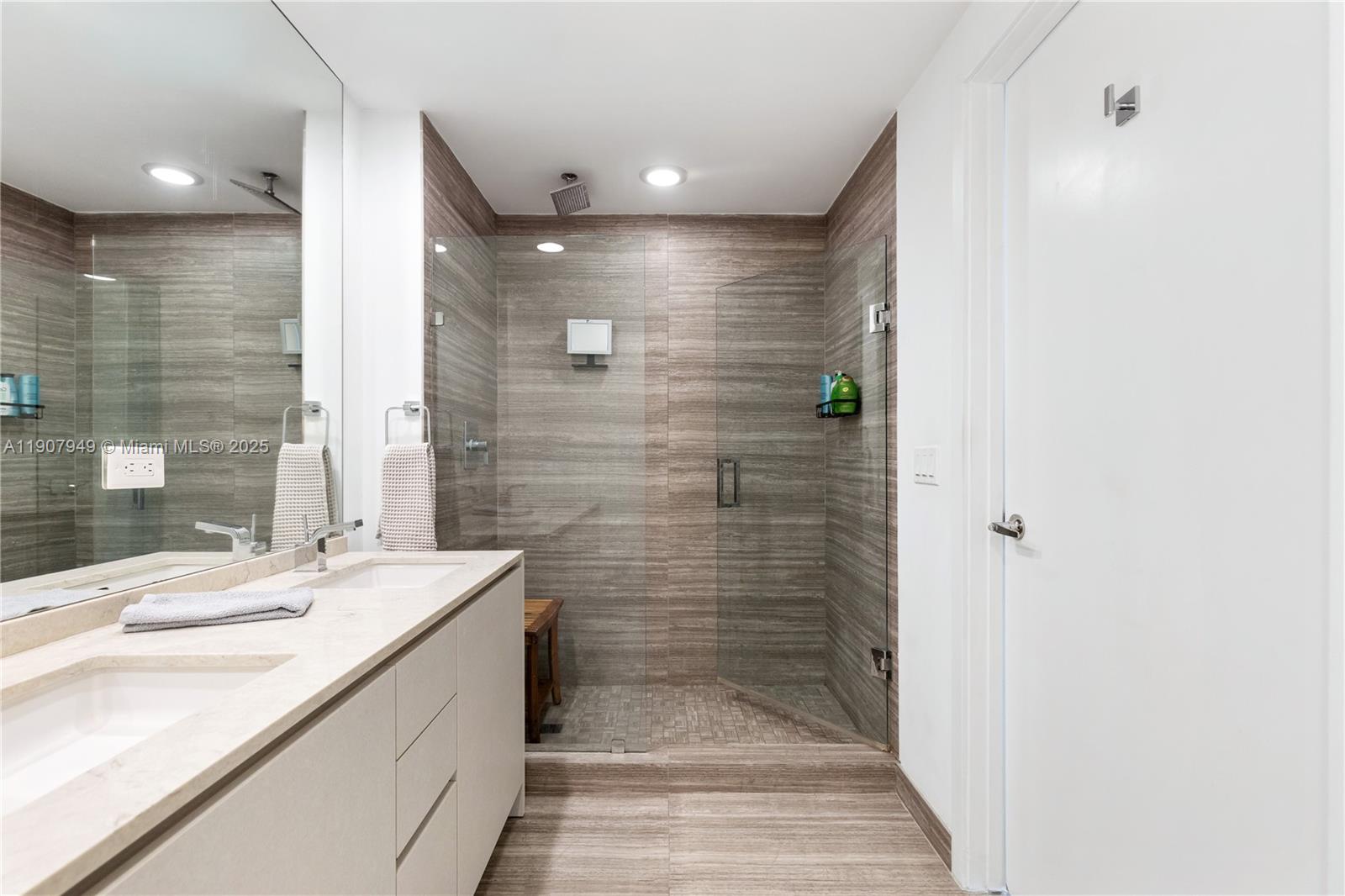 1010 Brickell Ave #1806, Miami FL 33131