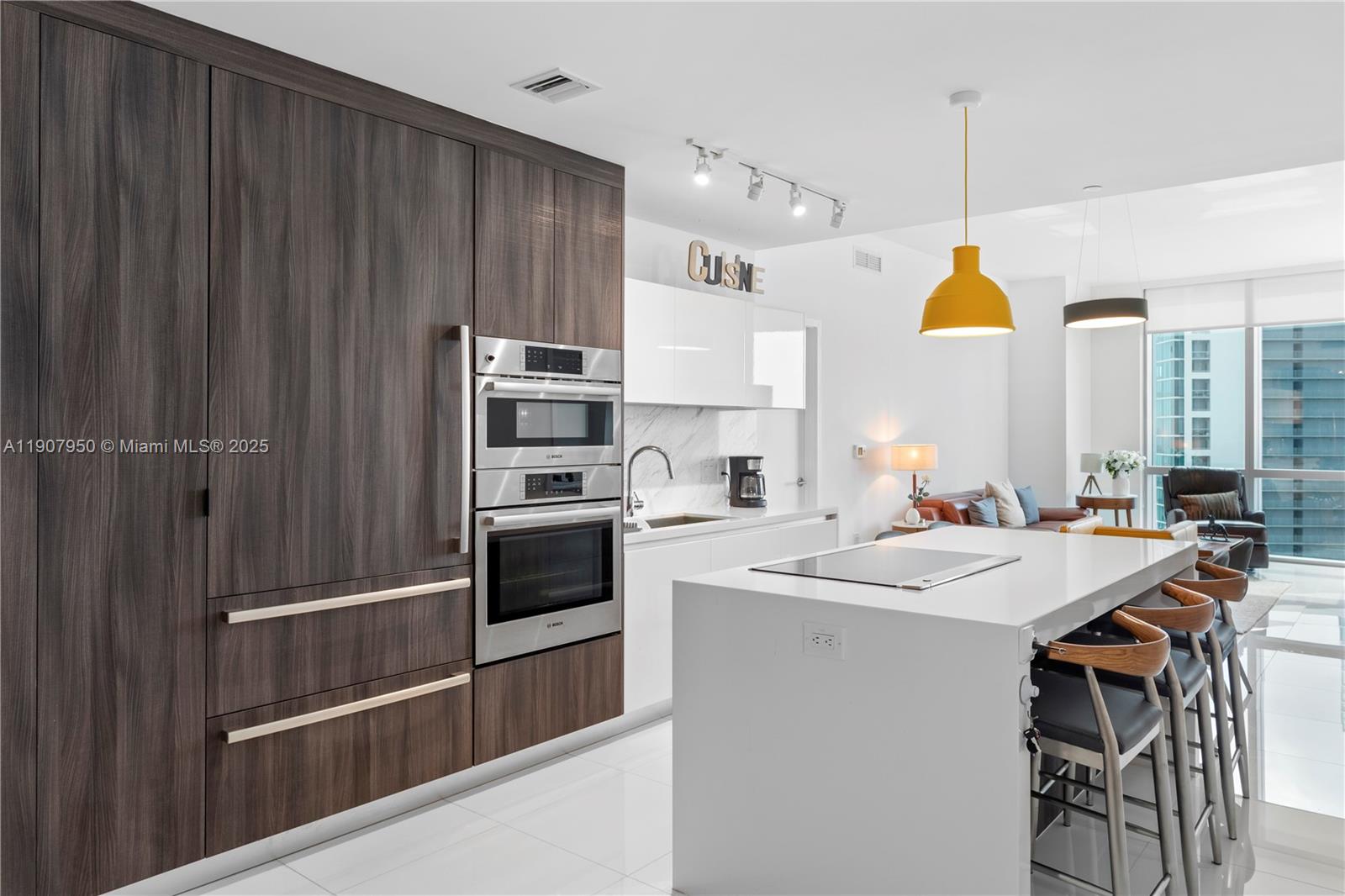 851 NE 1st Ave #3907, Miami FL 33132
