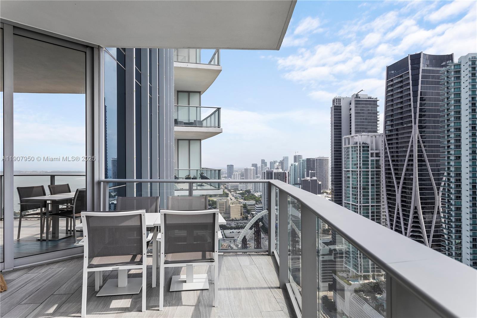 851 NE 1st Ave #3907, Miami FL 33132