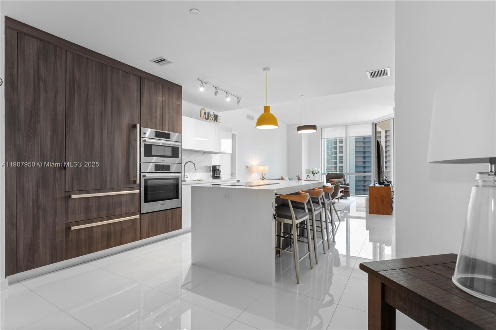 851 NE 1st Ave #3907, Miami FL 33132