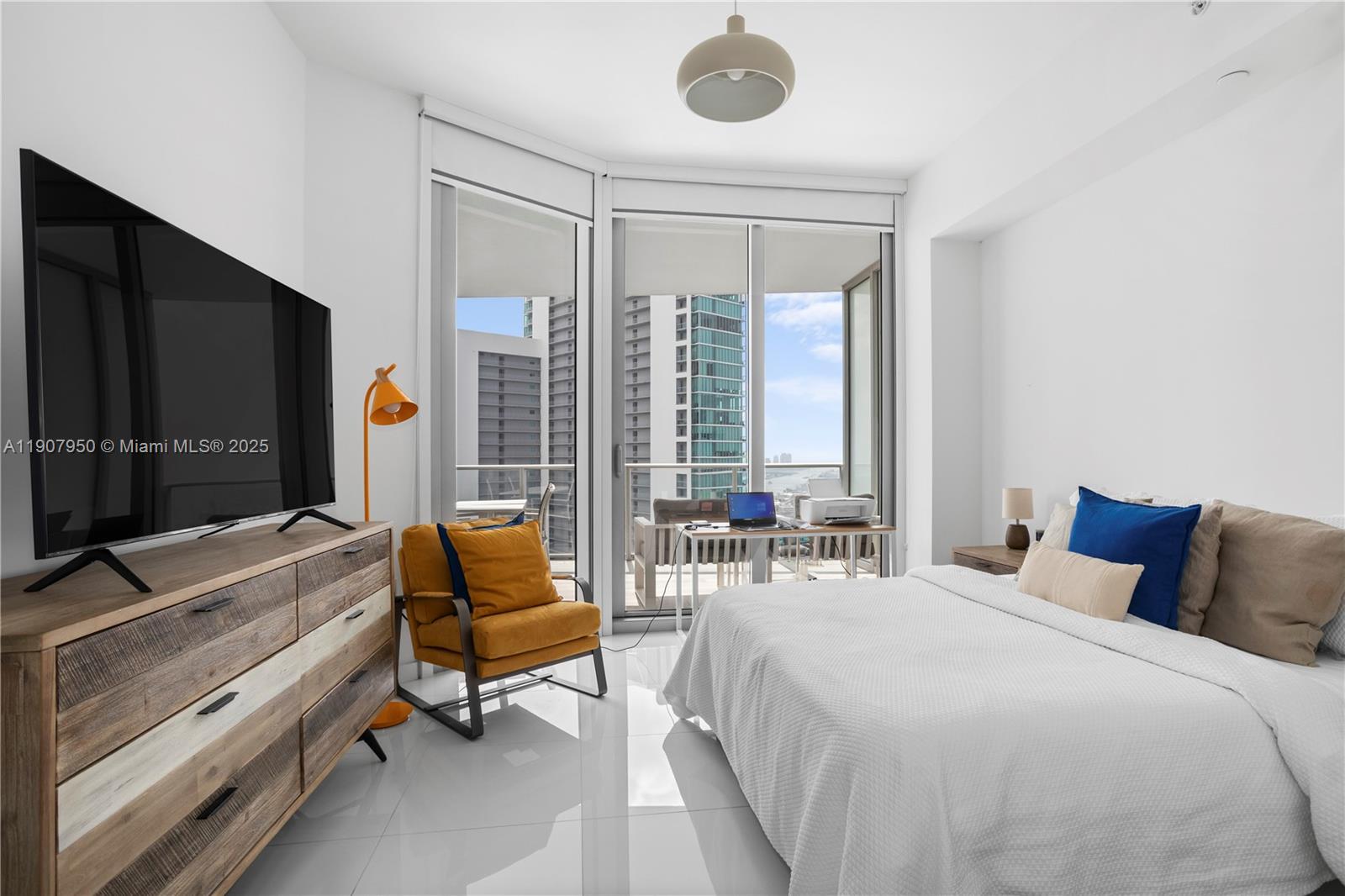 851 NE 1st Ave #3907, Miami FL 33132