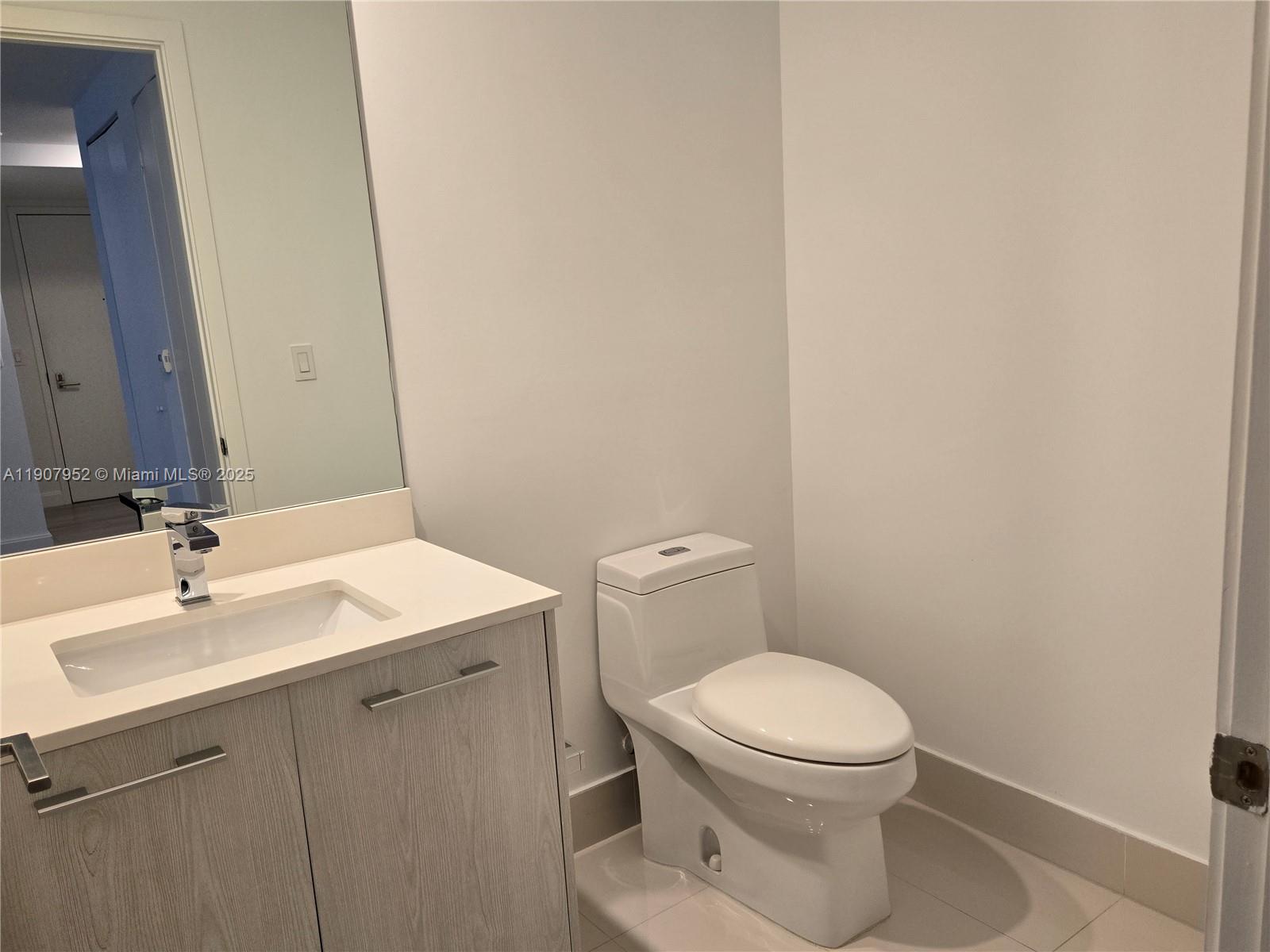 55 SW 9th St #2409, Miami FL 33130