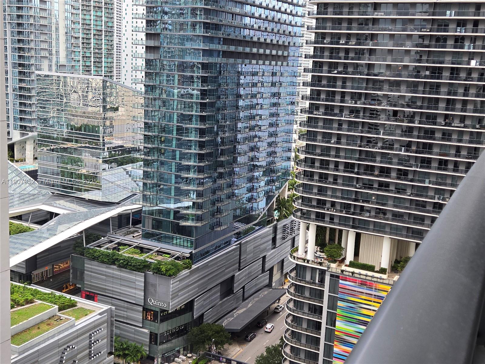 55 SW 9th St #2409, Miami FL 33130