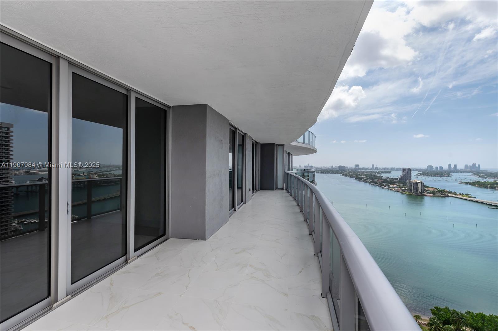 488 NE 18th St #2810, Miami FL 33132