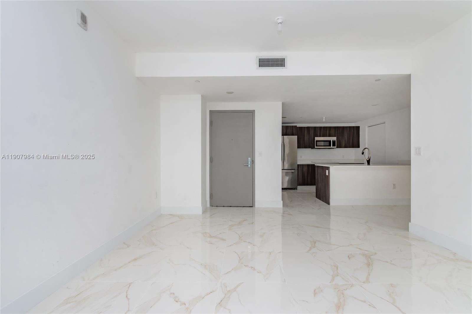 488 NE 18th St #2810, Miami FL 33132