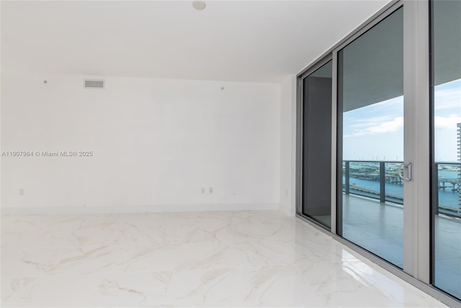 488 NE 18th St #2810, Miami FL 33132