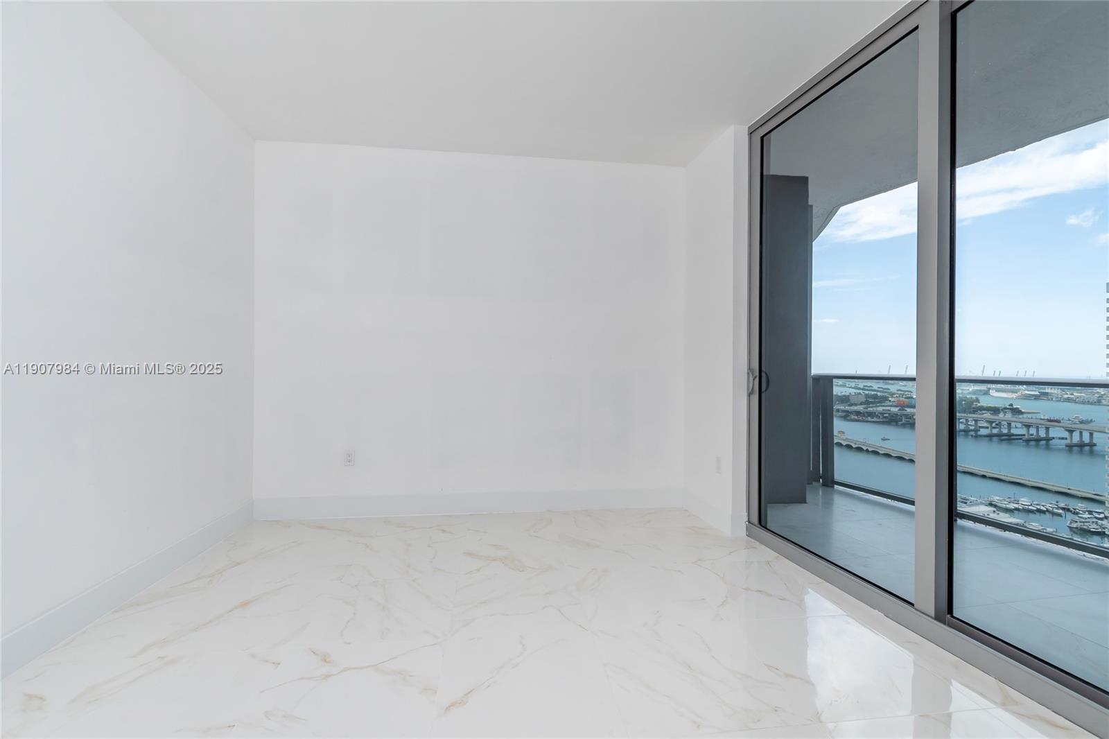 488 NE 18th St #2810, Miami FL 33132