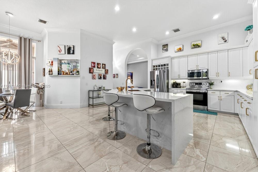 6313 Paradise Cv, West Palm Beach FL 33411