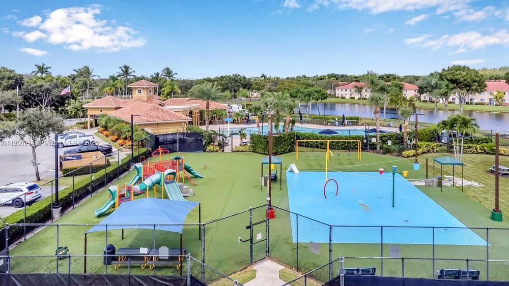 6313 Paradise Cv, West Palm Beach FL 33411