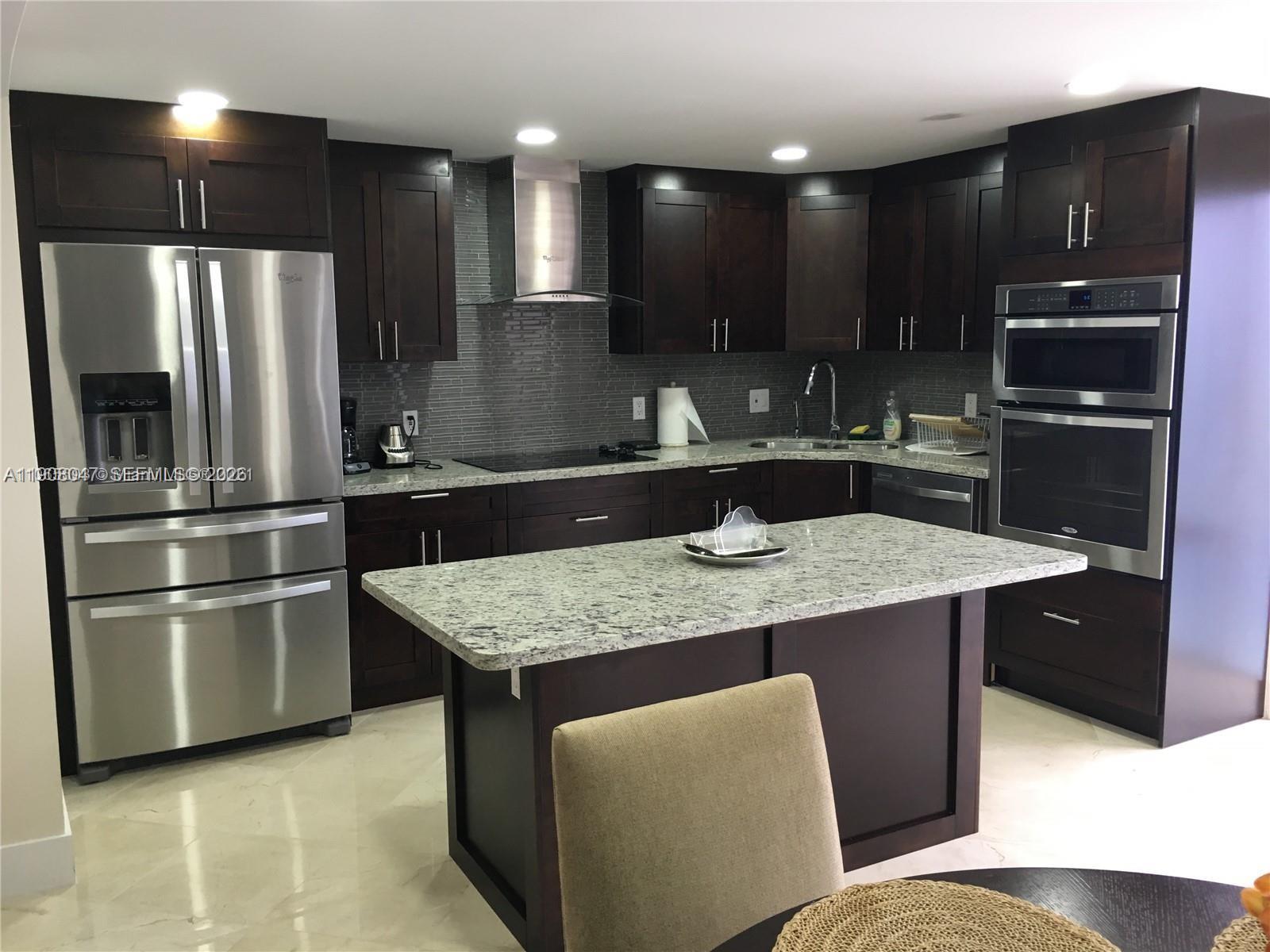 881 Ocean Dr #22E, Key Biscayne FL 33149