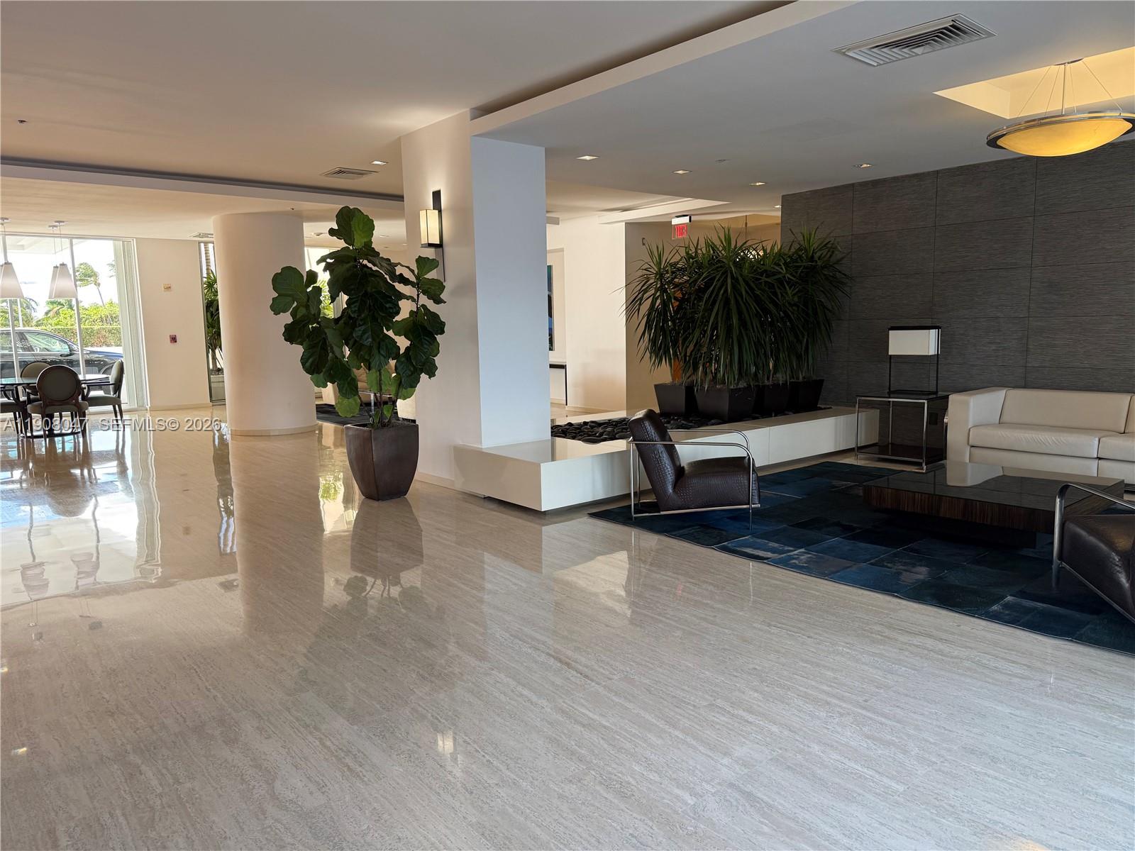 881 Ocean Dr #22E, Key Biscayne FL 33149