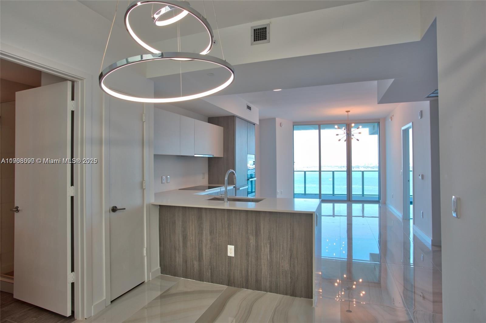 2900 NE 7th Ave #3103, Miami FL 33137
