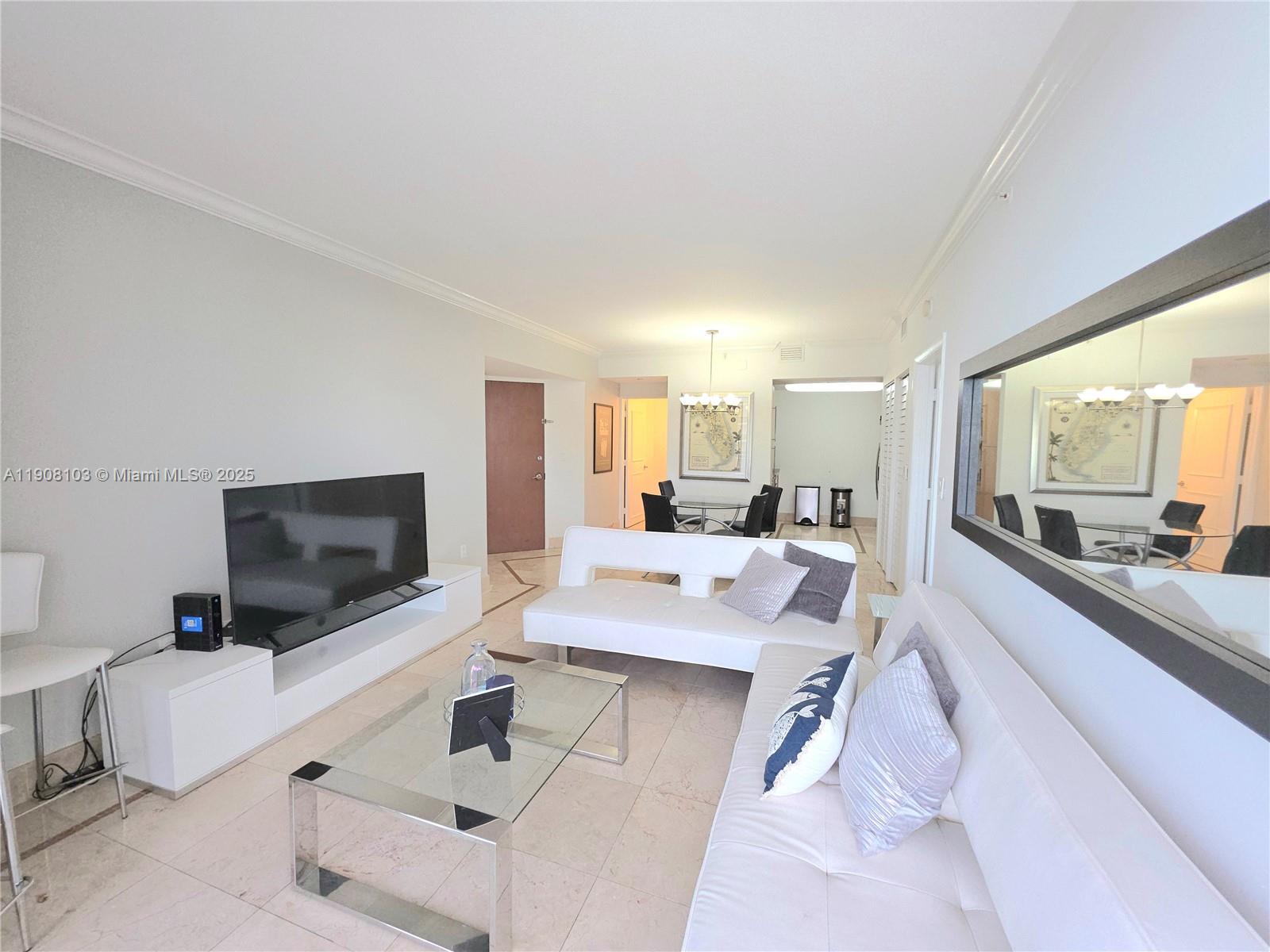 6365 Collins Ave #1511, Miami Beach FL 33141