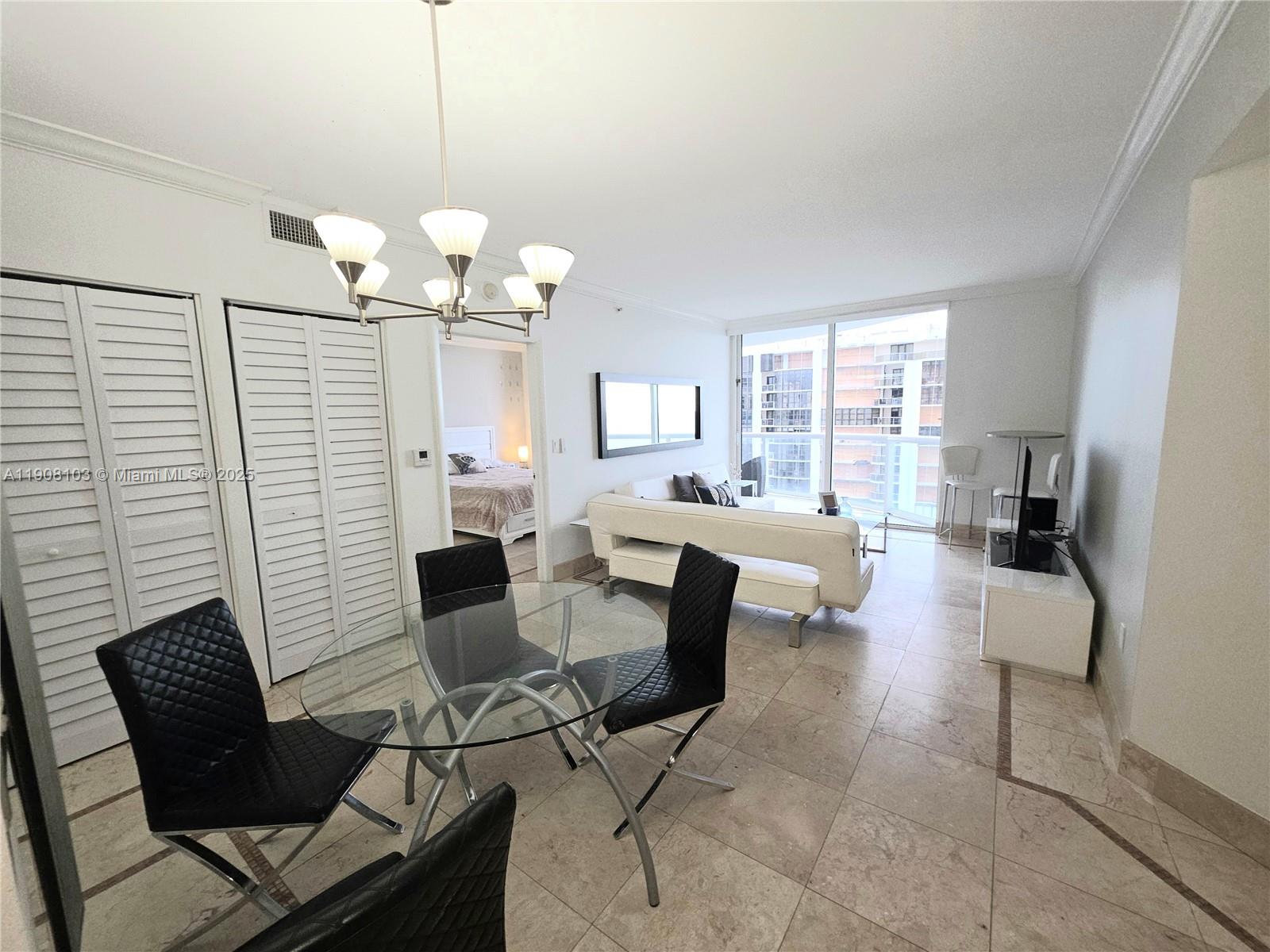 6365 Collins Ave #1511, Miami Beach FL 33141