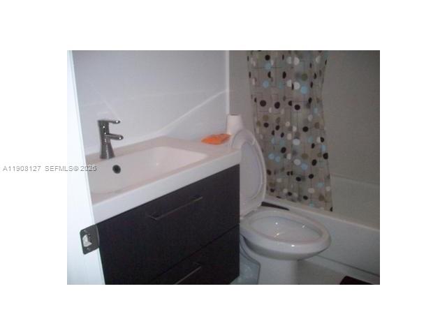 770 Claughton Island Dr #703, Miami FL 33131
