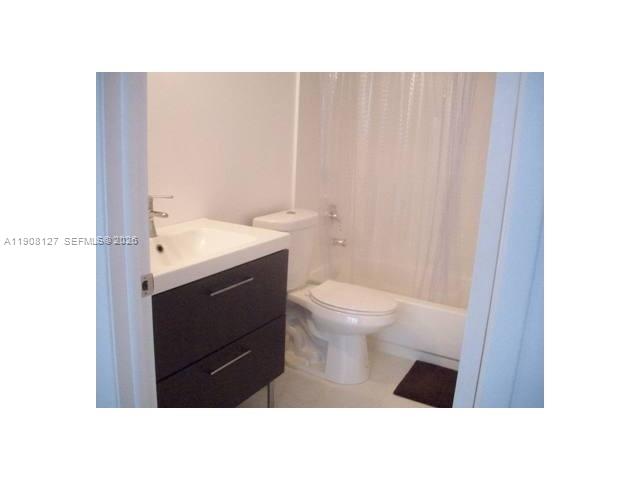 770 Claughton Island Dr #703, Miami FL 33131
