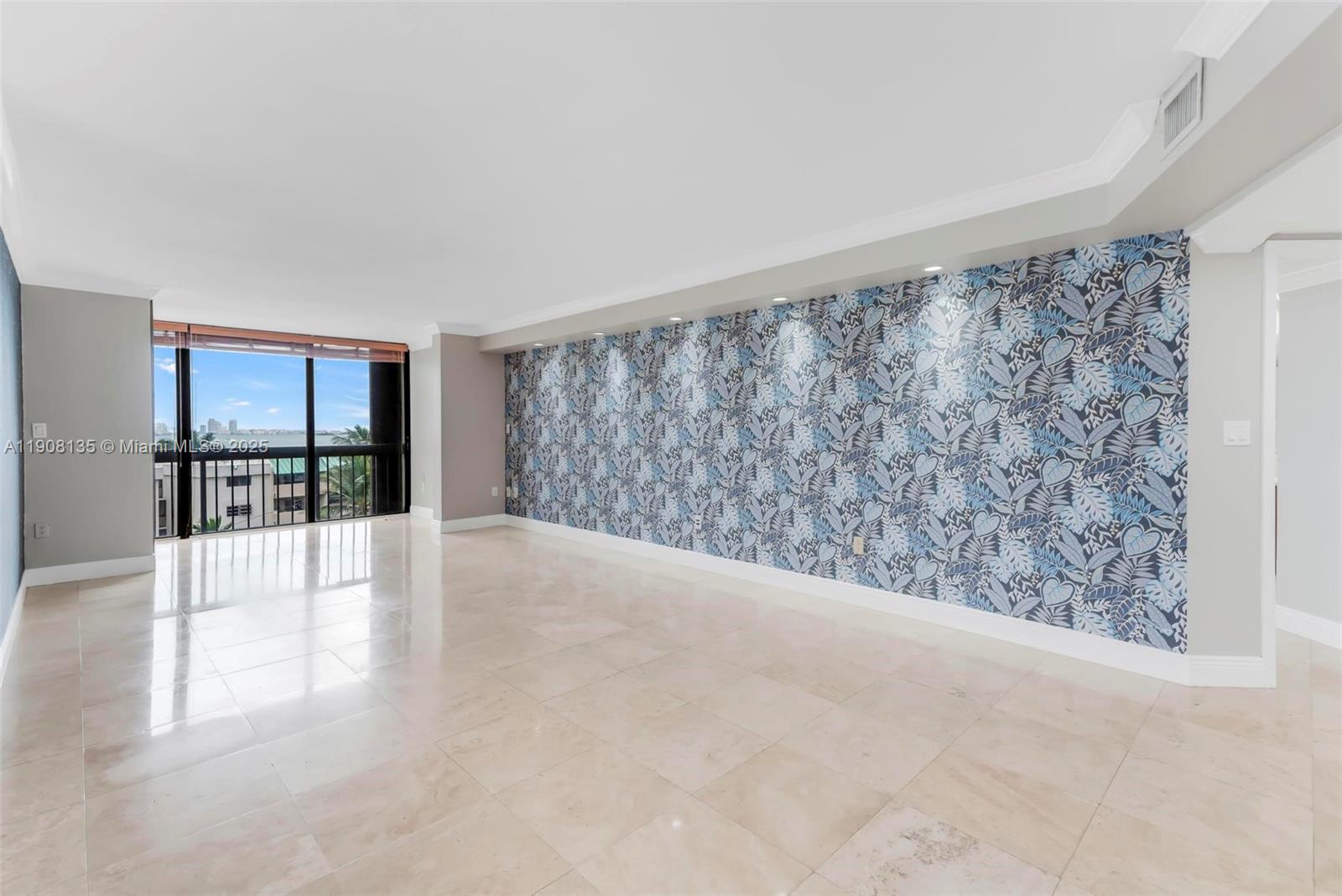 2333 Brickell Ave #517, Miami FL 33129