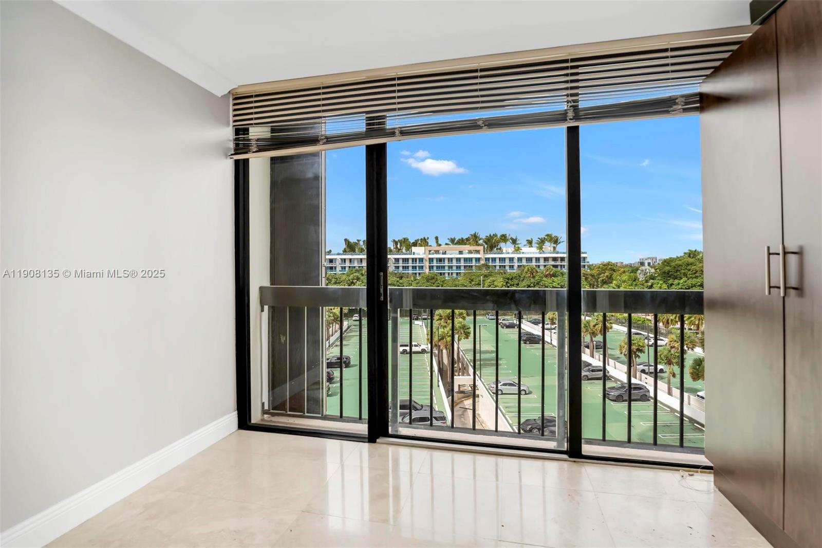 2333 Brickell Ave #517, Miami FL 33129