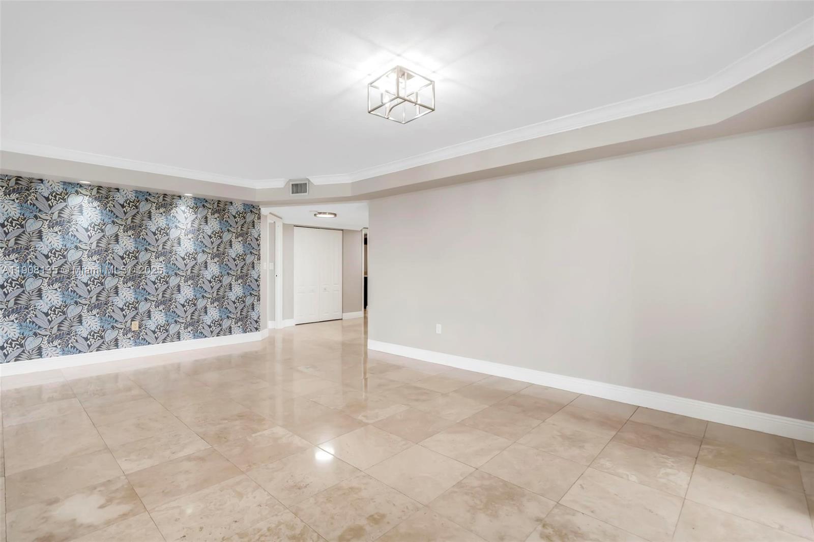 2333 Brickell Ave #517, Miami FL 33129
