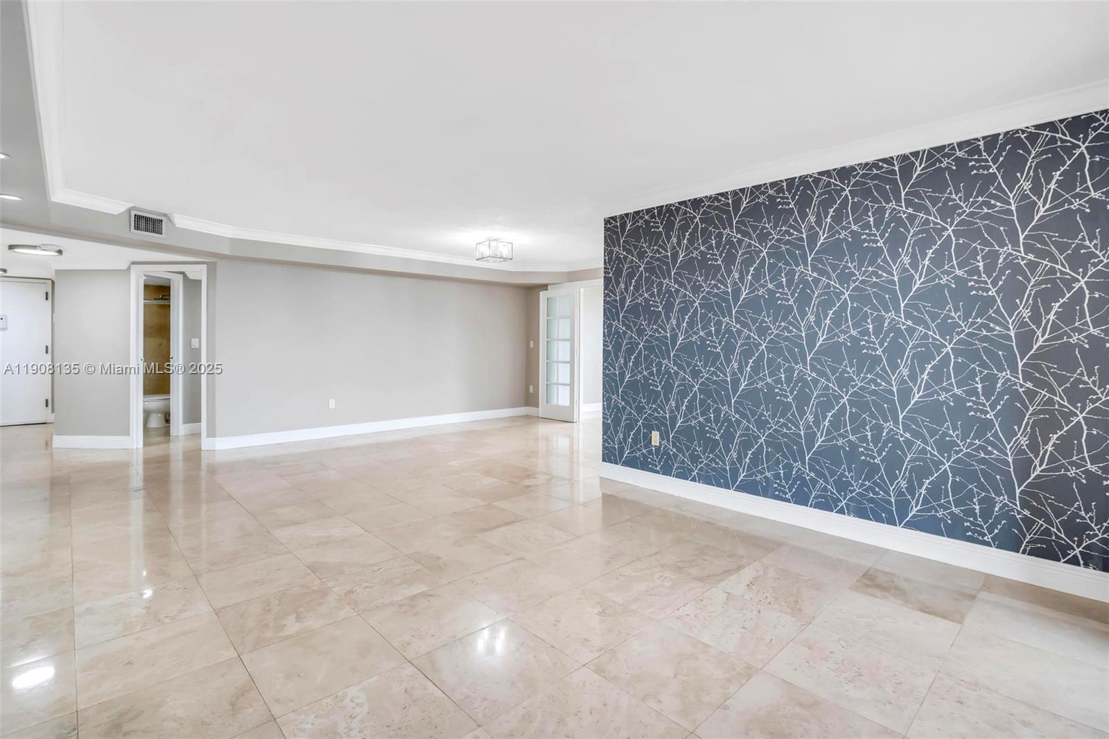 2333 Brickell Ave #517, Miami FL 33129