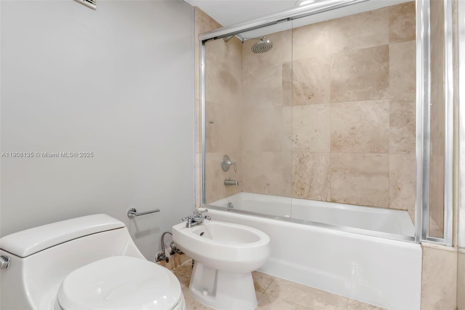 2333 Brickell Ave #517, Miami FL 33129