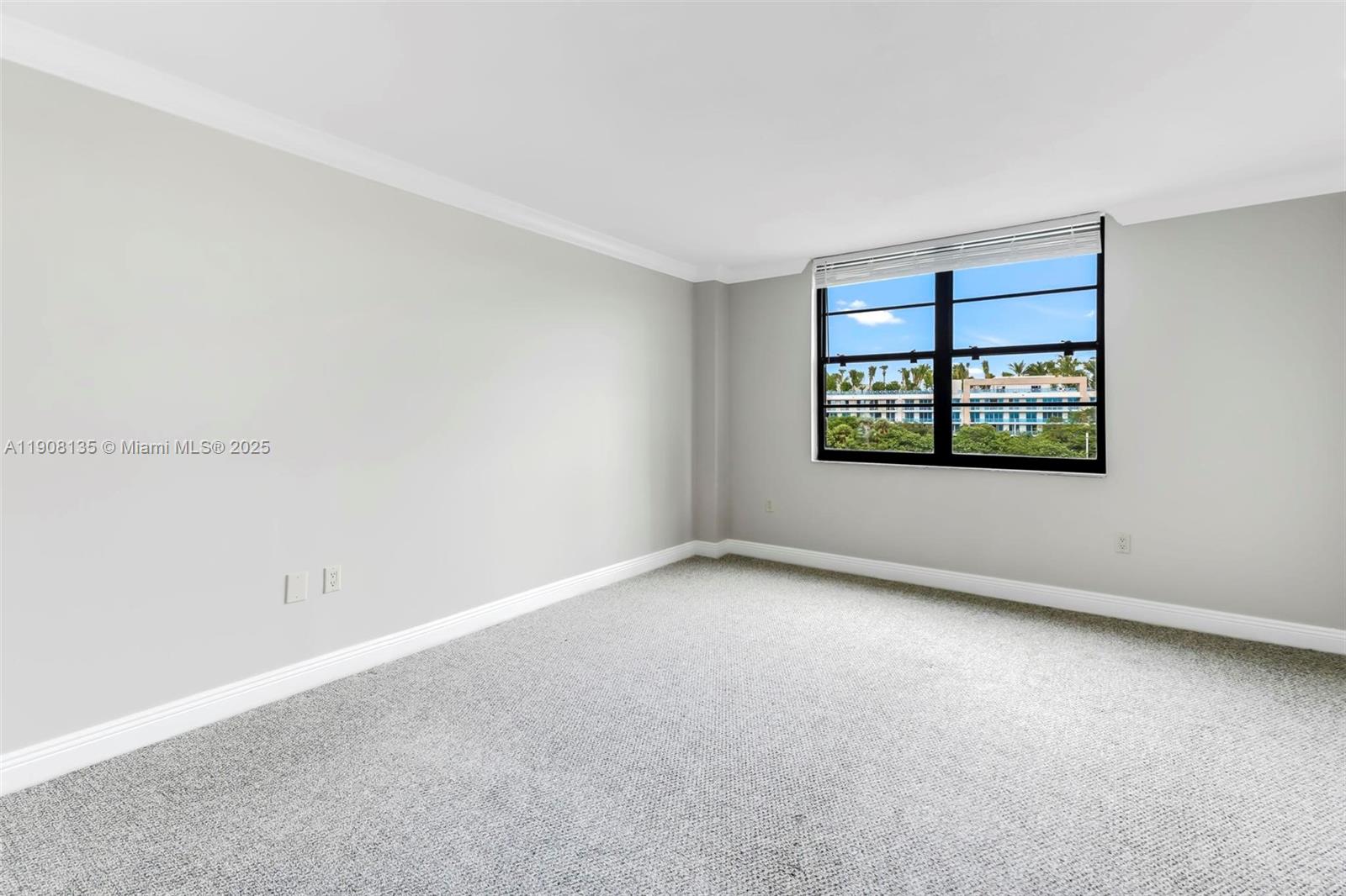 2333 Brickell Ave #517, Miami FL 33129