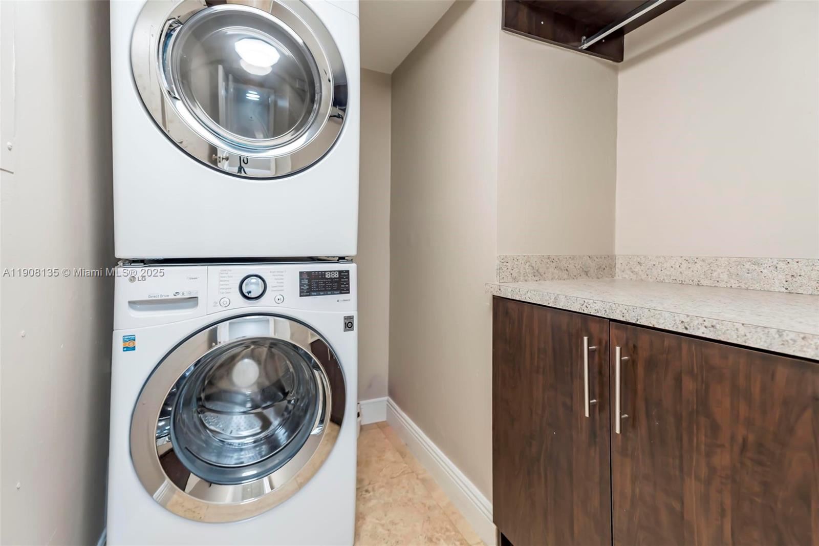 2333 Brickell Ave #517, Miami FL 33129
